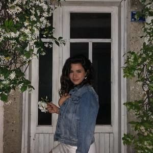 Meet your Posher, Gülenay